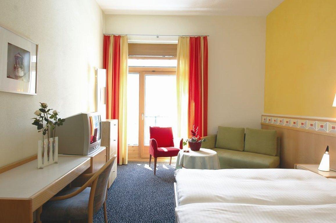 Badehotel Belvair Scuol Eksteriør bilde